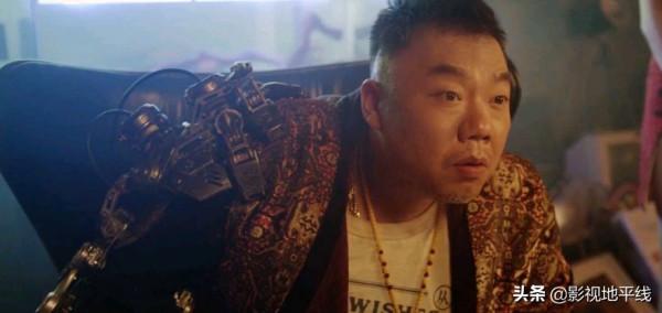 抄襲《流浪地球》創意，弄了個《上海堡壘2.0》，下次可別拍了