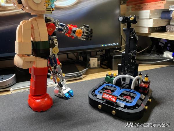 拼奇新品鐵臂阿童木 國產積木創意新高度