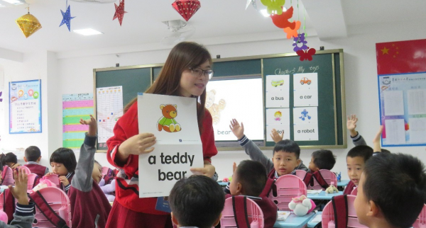 &OpenCurlyDoubleQuote;把英語踢出高考？&rdquo;聽到北大教師的一番話，家長啞口無言