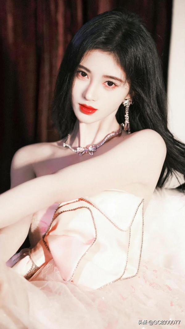 明星圖片鞠婧禕