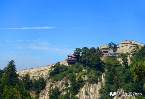 中國10個懸崖上的建築奇蹟，不走尋常路令人驚歎，你去過哪幾個？