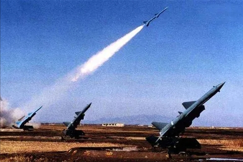 是誰在暗中保護了人類？人類兩次與死神擦肩而過，得感謝這兩人