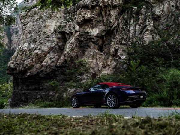 關上自在 敞開自如 敞篷是一種選擇的權利 關上自在 敞開自如 敞篷是一種選擇的權利