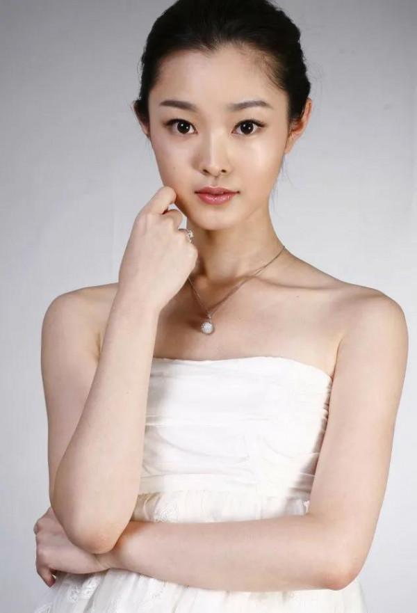 宋軼，擁有似水柔情的少女氣息