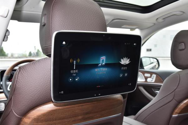 賓士GLS配置解讀，全尺寸豪華大七座SUV，實力表現如何