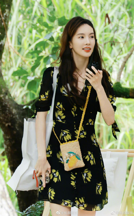 明星穿搭圖集——金晨