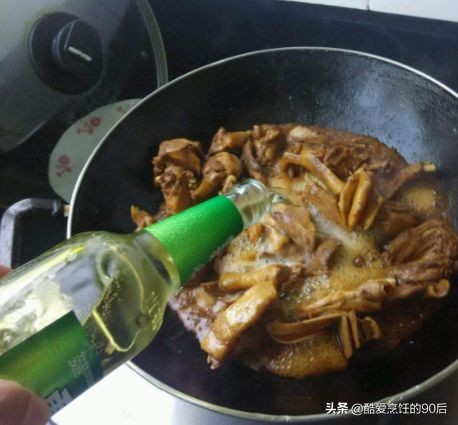 鴨子去腥別用姜，教你2招訣竅，鴨肉鮮香入味，好吃又無腥味