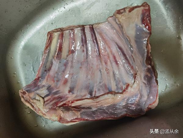 新鮮的羊排2斤半花了80元，家常烤羊排，外焦內嫩，快來秒做法