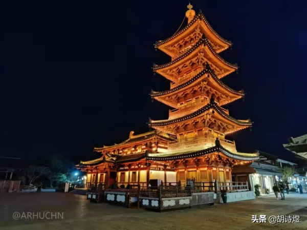 拈花一笑不負卿,只是未到恰當時 拈花一笑不負卿,只是未到恰當時