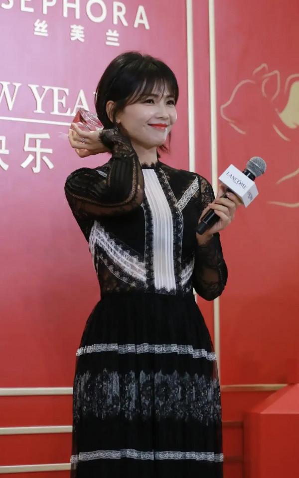 女神劉濤釋出會