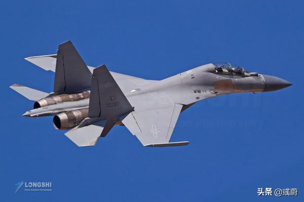 作為殲轟7、蘇30MK替代者,為啥殲16服役5年殲轟7還沒退役? 作為殲轟7、蘇30MK替代者,為啥殲16服役5年殲轟7還沒退役?