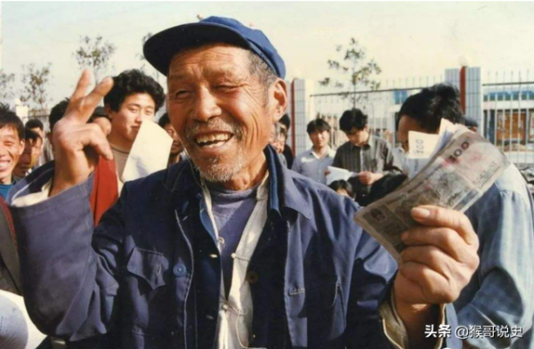 八路軍欠郭建英老人1100萬，40年後拿欠條去兌換，國家給了多少