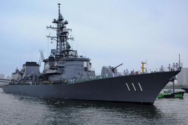 哪一艘戰艦的建造，在日本海軍於中途島戰役失利後遭擱置？