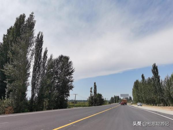 漢EV自駕新疆伊犁，一個人獨自玩耍，逛鞏留縣的蝶湖景區