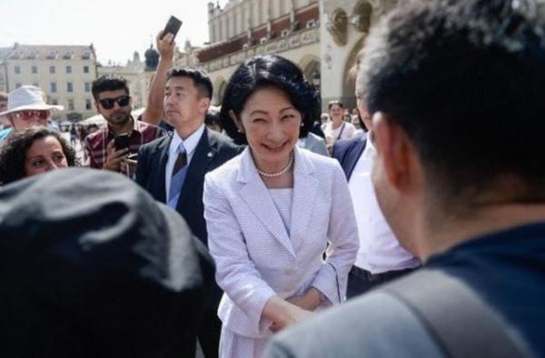 千年狐狸哪能那麼簡單：紀子妃40歲搏命做試管產皇孫，成最後贏家