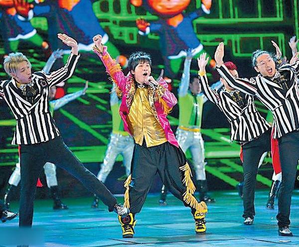 大張偉的人間清醒：堅持與兄弟AA分賬，拒絕黃小蕾專愛胖老婆