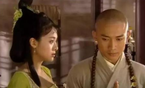 沈傲君：因賽西施爆紅，與聶遠相戀10年，為何轉身嫁給乾隆後裔