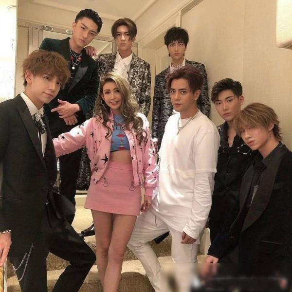 退圈嫁老實人?是誰改寫了“蝴蝶姐姐”簡愷樂的結局? 退圈嫁老實人?是誰改寫了“蝴蝶姐姐”簡愷樂的結局?