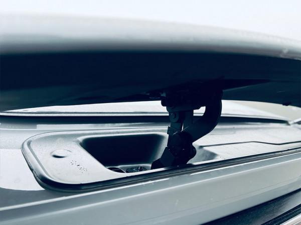 電動尾翼/閥門排氣/彈射起步全部到位 首試全新長安UNI-V