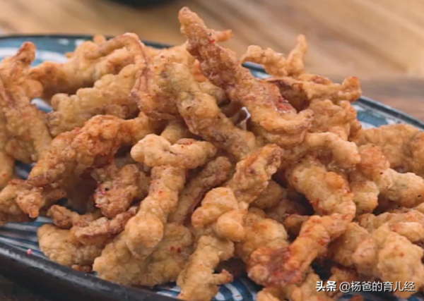 簡單好吃的平菇素肉條,外脆裡嫩,鮮香味美,孩子愛吃的美食 簡單好吃的平菇素肉條,外脆裡嫩,鮮香味美,孩子愛吃的美食