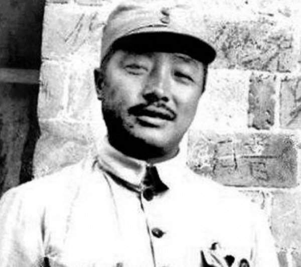 朱德位列十大元帥之首，授銜編號卻是004，毛主席將001號給了誰？