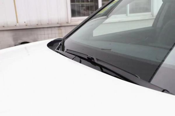 本田UR-V副駕駛前擋玻璃位置偶爾有炸裂異響是什麼原因? 本田UR-V副駕駛前擋玻璃位置偶爾有炸裂異響是什麼原因?