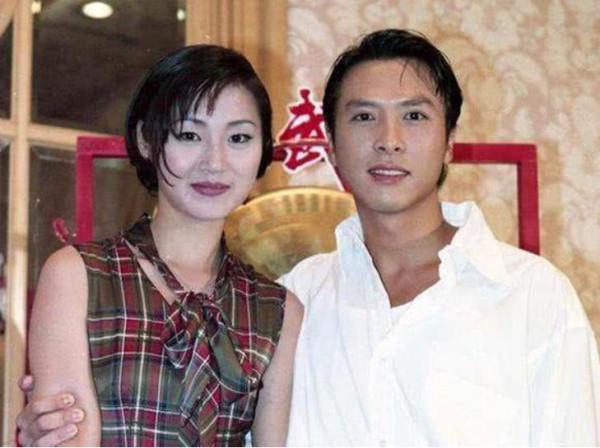 “不老女神”萬綺雯近照曝光,如今50歲逆生長,網友:還是那麼美 “不老女神”萬綺雯近照曝光,如今50歲逆生長,網友:還是那麼美