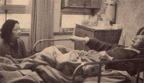 一生風流瀟灑的古龍，唯一留給兒子的撫養費是《天涯明月刀》版權