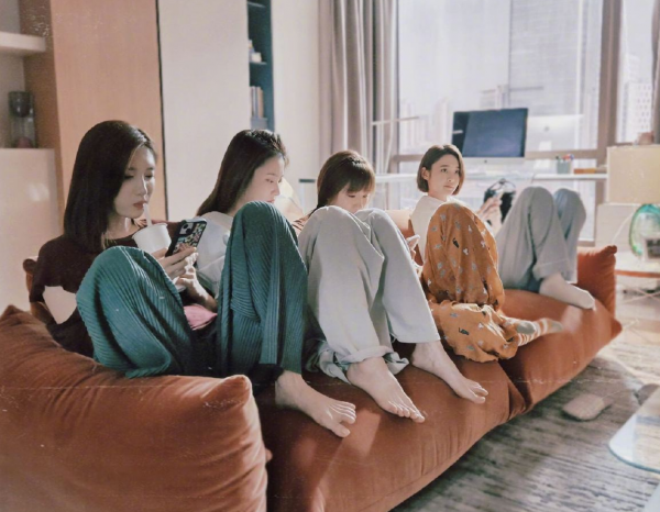 《歡樂頌3》殺青！江疏影曬新五美合影，演員大換血恐失收視率