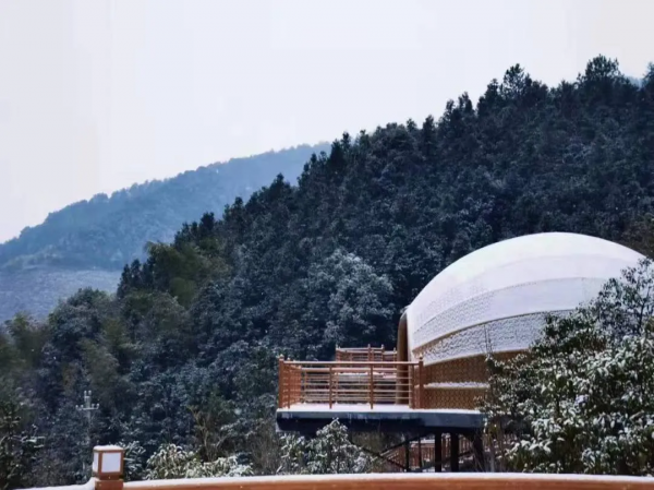 初雪如約而至！中華古瑤第一村美得如人間仙境