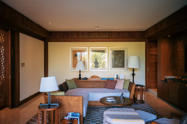 依山傍海獨享一灣,這家扇子酒店讓我錯覺是又回到了東南亞 依山傍海獨享一灣,這家扇子酒店讓我錯覺是又回到了東南亞