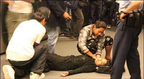 1947年廣東夫婦收養印尼棄嬰&comma;傾家蕩產給他創業&comma;50年後他億萬身家