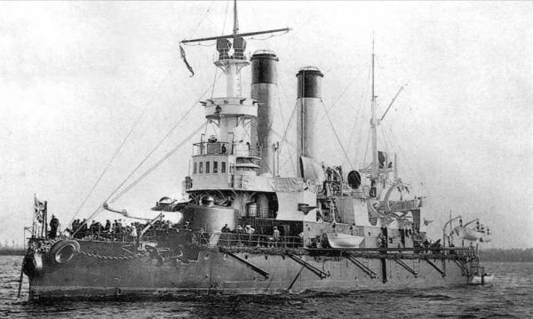 日本式“偷襲”，俄國遠東太平洋艦隊被全殲，霸主地位被終結