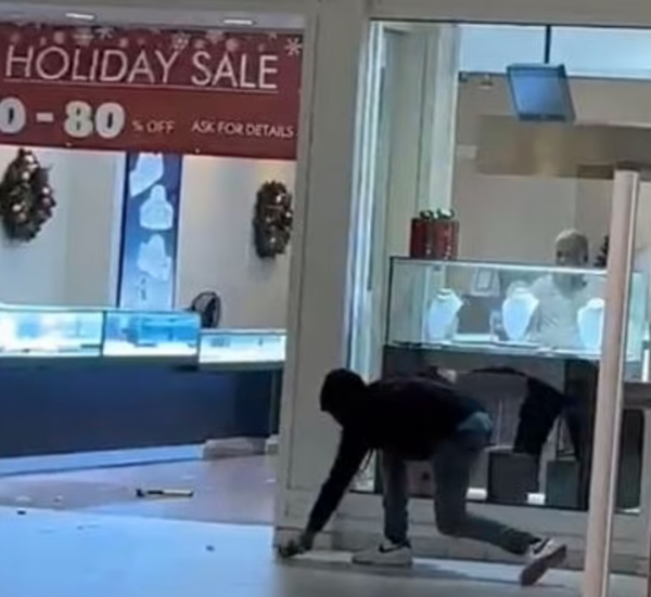 揪心!加州“零元購”漸入瘋狂:搶名牌、搶珠寶、搶處方藥 揪心!加州“零元購”漸入瘋狂:搶名牌、搶珠寶、搶處方藥