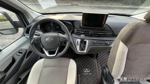 移動的家，功能齊全內飾溫馨，城市通勤必備