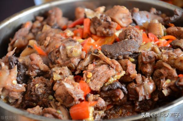 湖北最出名的22道名菜，葷素都有，每一道菜都是湖北人的心頭愛