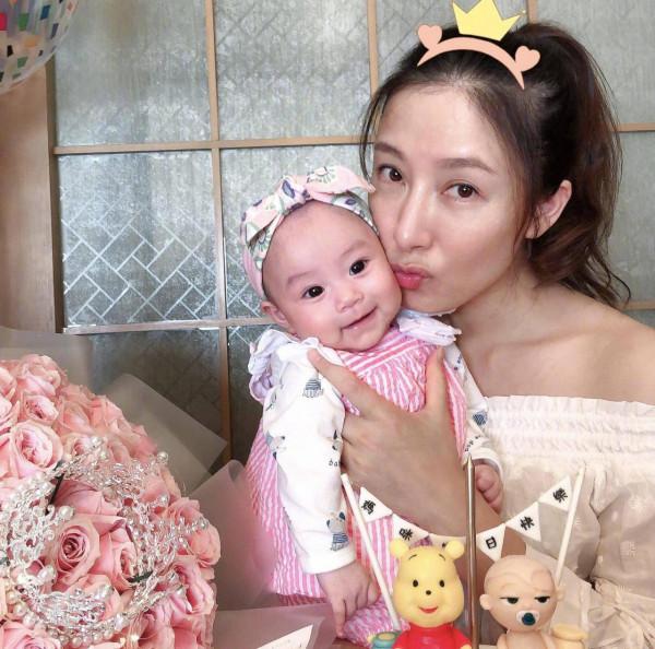 視後楊茜堯秘密誕二胎！楊卓娜透露其將快出院，大曝寶寶像爺爺