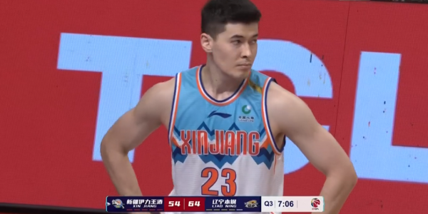 你方唱罷我登場!CBA也有小前鋒時代:周鵬領銜、兩人王者歸來 你方唱罷我登場!CBA也有小前鋒時代:周鵬領銜、兩人王者歸來