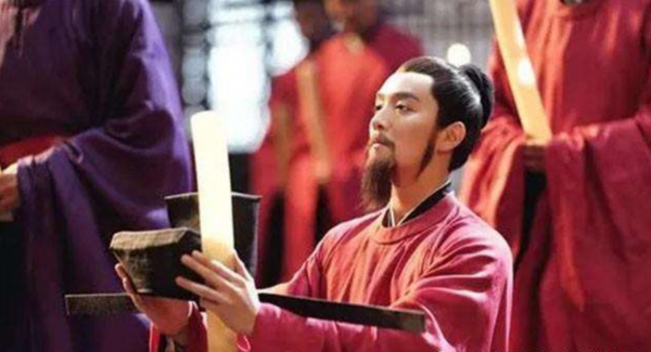 大女兒嫁給書生病逝，二女兒和他結婚也去世，岳父：三女兒還嫁你