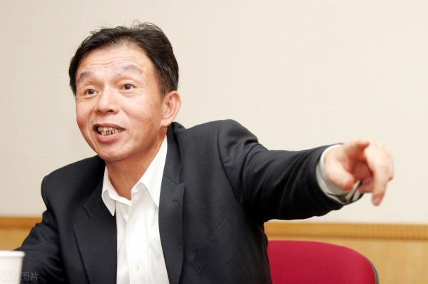 低調的福建前首富：賣衛生巾賺223億，三個兒不接班，公司傳堂弟