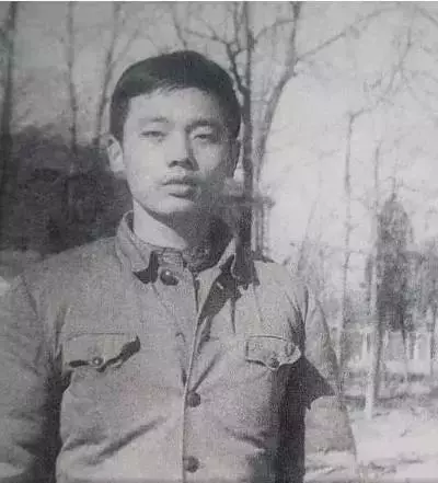 空姐、養豬工人、護士,這10位明星的第一份工作都和演戲沒關係 空姐、養豬工人、護士,這10位明星的第一份工作都和演戲沒關係