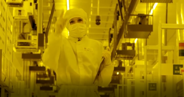 美韓聯合將日本晶片逼入絕境，晶片大佬為復仇投奔中國紫光集團