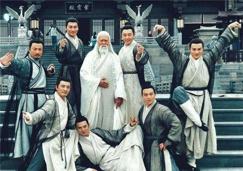 怪不得張三丰終身不娶妻!把他七個徒弟的名字連起來讀,就明白了 怪不得張三丰終身不娶妻!把他七個徒弟的名字連起來讀,就明白了