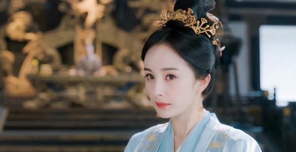 楊冪陳偉霆新劇定檔，楊冪造型颯爽，久違的古裝造型好評不斷