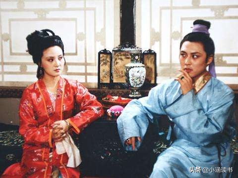 王熙鳳看不起賈璉，為何薛寶釵過15歲生日，還要找賈璉商議？