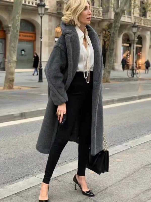 這才是“教科書般”的氣質穿搭，50歲也穿得高階體面，美翻了