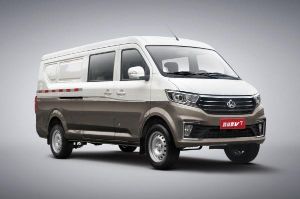 新車 | 售6.46萬起，長安跨越星V7上市，車高近2米，軸距超五菱宏光