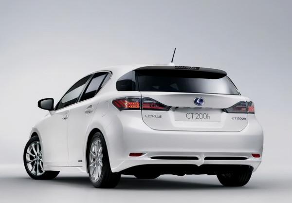 關於雷克薩斯CT，這臺誕生12年“老車”的那些事兒...