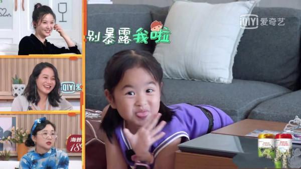 《爸爸去哪兒》8年了，10位女娃變化大，有人進入變美尷尬期