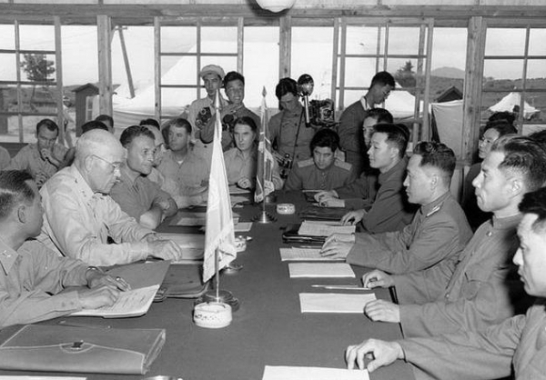 美軍飛行員擊落一架運輸機，21名蘇軍當場犧牲，蘇聯：以血還血